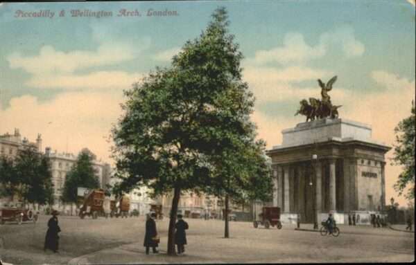 London Piccadilly Wellington Arch