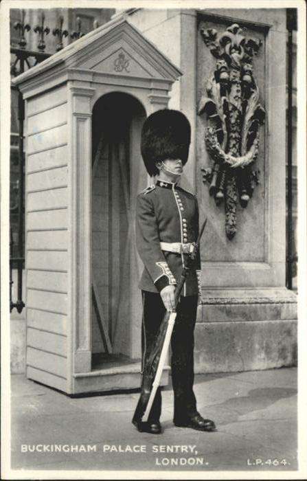 London Buckingham Palace Sentry