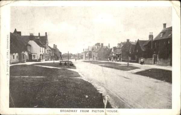 Broadway Picton House