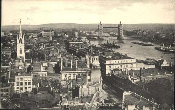 London Monument Bridge Schiff