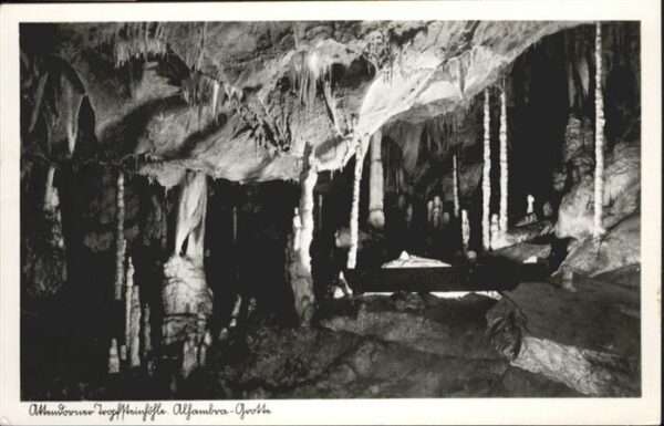 Hoehlen Caves Grottes Tropfsteinhöhle
