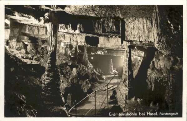 Hoehlen Caves Grottes Erdmannshöhle Hasel Fürstengruft Tropfs