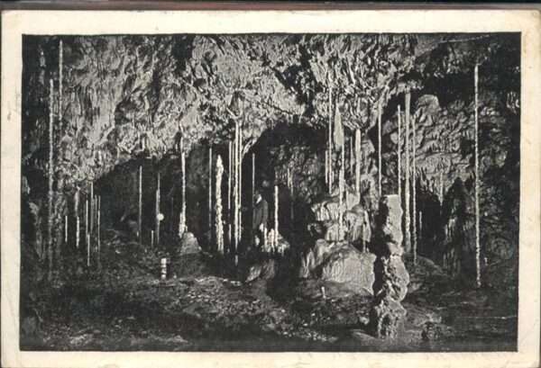 Hoehlen Caves Grottes Macocha Tropfstein