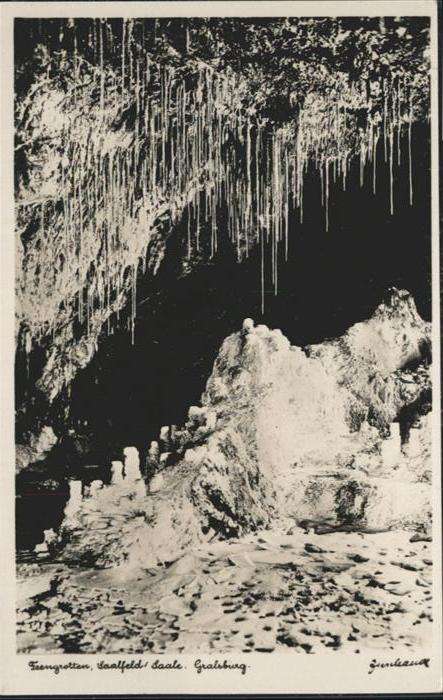 Hoehlen Caves Grottes Feengrotte Saalfeld Gralsburg Tropfstei