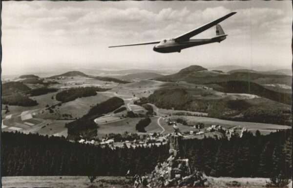 Segelflug Gliding Vol-Voile Vuolo-a-Vela Wasserkuppe Fliegerdenkmal