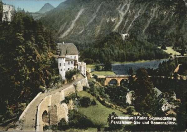 Nassereith Fernsteinersee Ruine Sigmugdsburg Sonne