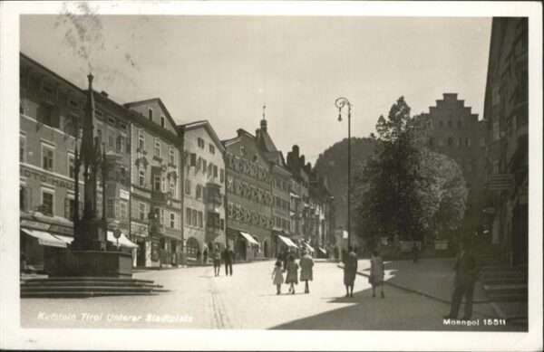 Kufstein Tirol Unterer Stadtplatz Brunnen