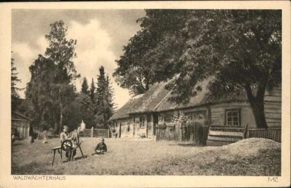 Handarbeit Waldwächterhaus Spindel spinnen