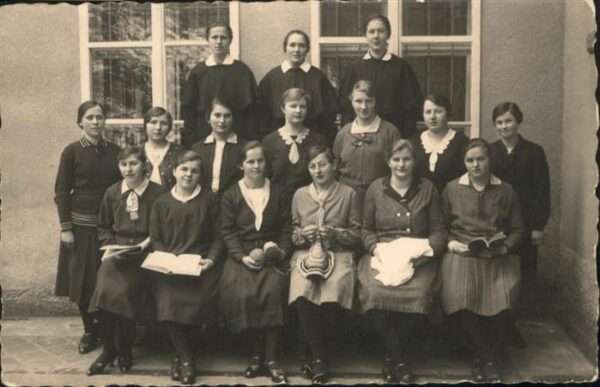 Handarbeit Mädchen Schule