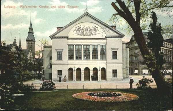 Theatergebaeude Leipzig Kirche