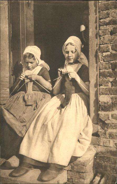 Handarbeit Trachten stricken