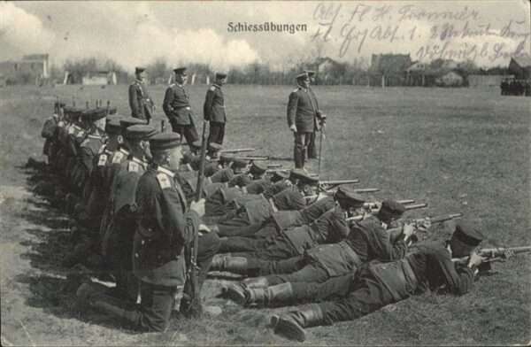 Soldatenleben Schiessübungen Gewehre
