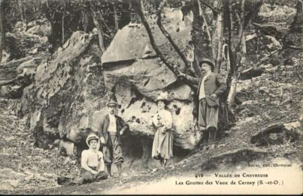 Cernay Eure-et-Loir Grottes Höhle Grotte Vaux