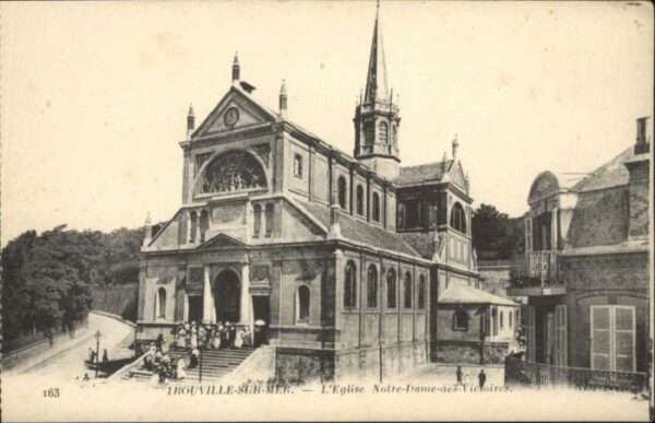 Trouville-sur-Mer Eglise Notre-Dame-des-Victoires