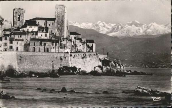Antibes Alpes Maritimes Antibes Remparts Alpes