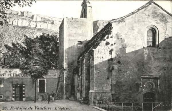 Fontaine-de-Vaucluse Fontaine Eglise