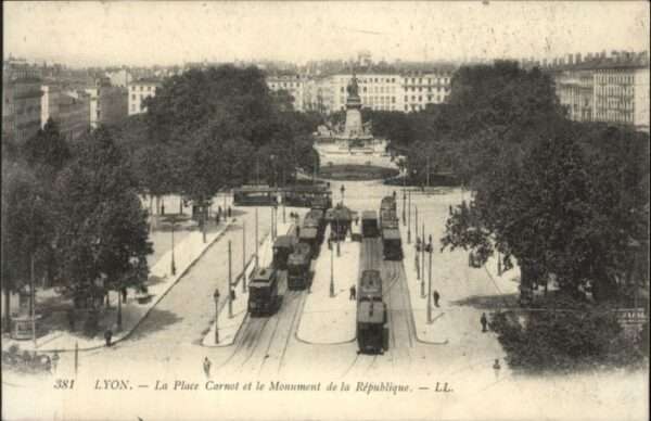 Lyon France Lyon Strassenbahn Place Carnot Monument