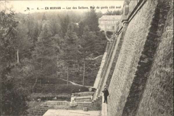 Nevers 58 Morvan Lac Settons Mur Garde Cote Aval