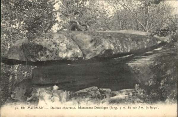 Nevers 58 Morvan Domen Chevresse Monument Druidiq