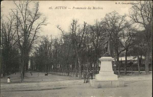 Autun Promenade Marbres