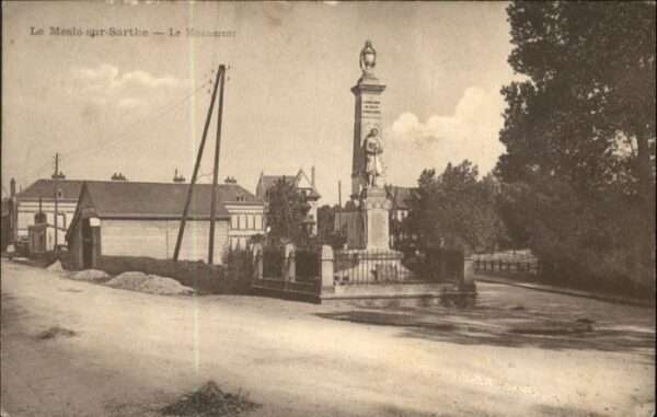 Le Mele-sur-Sarthe Le Monument