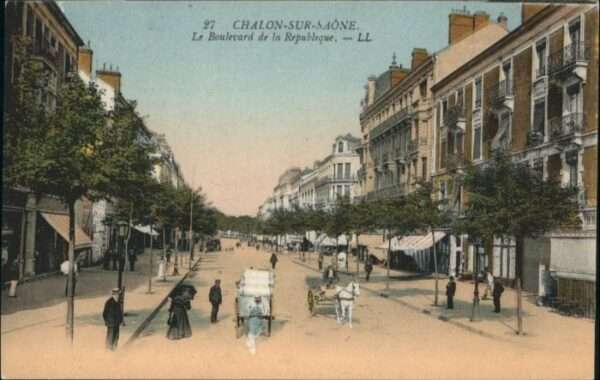 Chalon-sur-Saone le Boulevard de la Republique