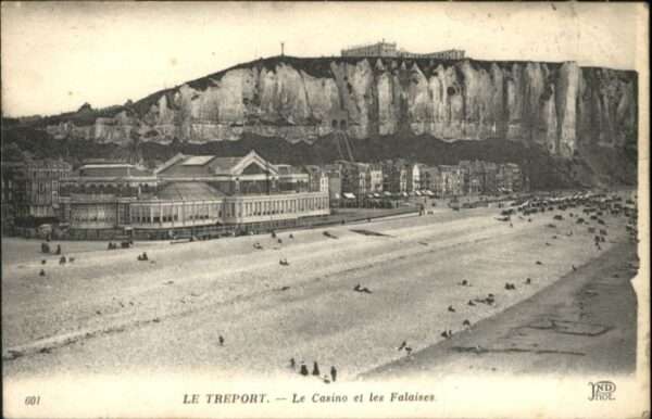 Le Treport Casino Falaises