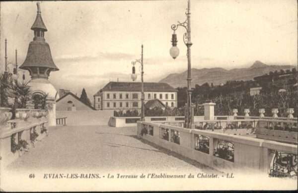 Evian-les-Bains Haute Savoie Evian-les-Bains Terrasse Etablissement