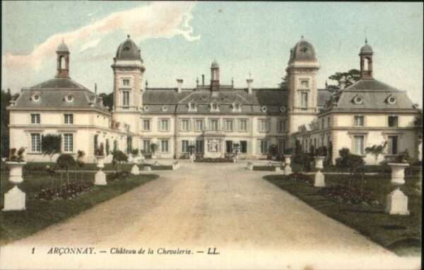 Arconnay Chateau Chevalerie