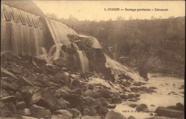 Cuzion Barrage Deversoir