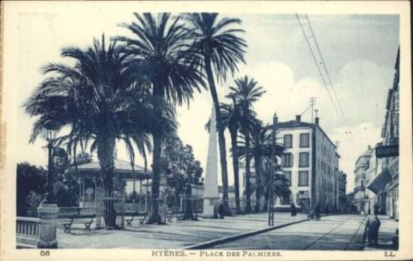 Hyeres Place Palmiers