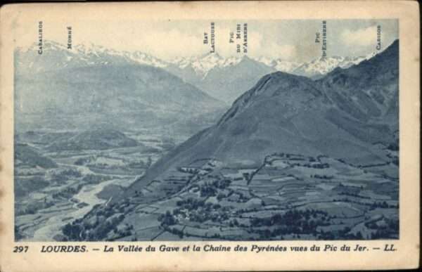 Lourdes Hautes Pyrenees Lourdes Valle Gave Chaine Pyrenees Pic