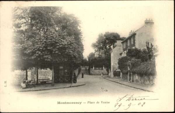 Montmorency Place Venise