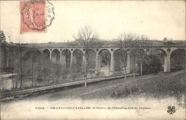 Avallon Yonne Viaduc Chastellux Chateau