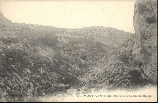 Fontaine-de-Vaucluse Mont Ventoux Entree Combe Malagut