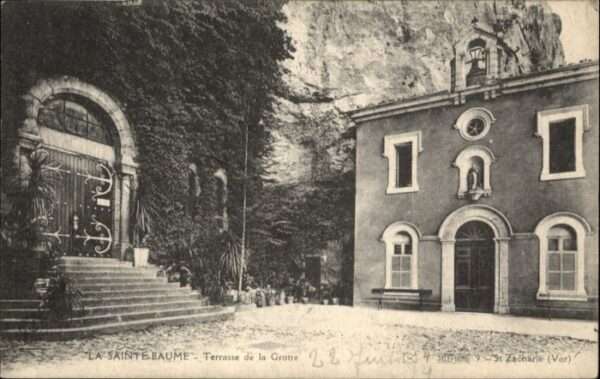 Saint-Zacharie Sainte Baume Terasse Grotte