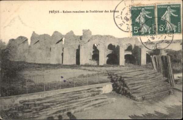 Frejus Ruines Arenes