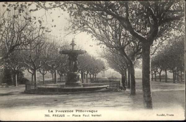 Frejus Place Paul Vernet
