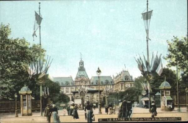 Le Havre Hotel de Ville le jardin Public