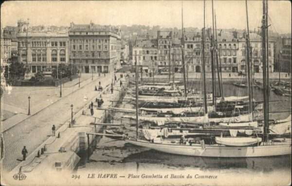 Le Havre Place Gambetta Bassin du Commerce