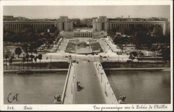 Paris le Palais de Chaillot