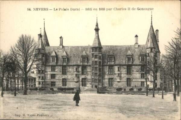 Nevers 58 Nevers le Palais Ducal