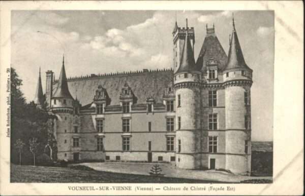 Vouneuil-sur-Vienne Chateau de Chistre
