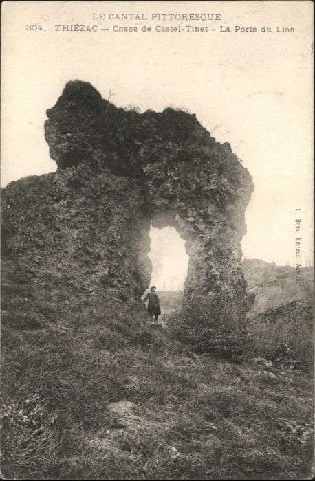Thiezac la Porte du Lion