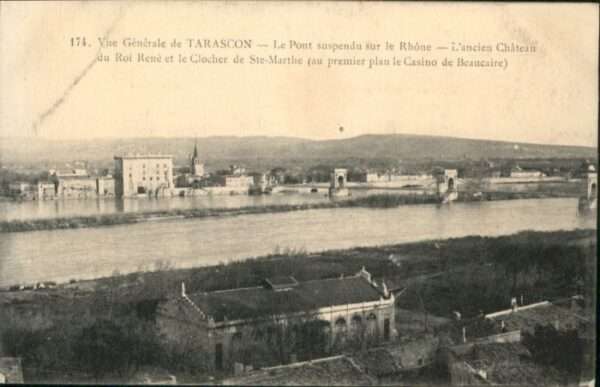 Tarascon Bouches-du-Rhone Tarascon le Pont suspendu