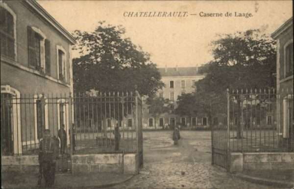 Chatellerault Caserne Laage