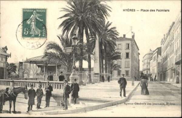 Hyeres Place Palmiers Pferd
