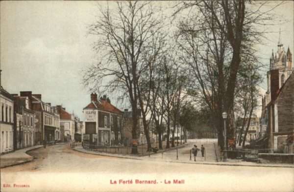 La Ferte-Bernard Le Mall