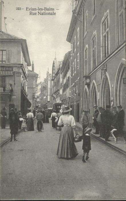Evian-les-Bains Haute Savoie Evian-les-Bains Rue Nationale