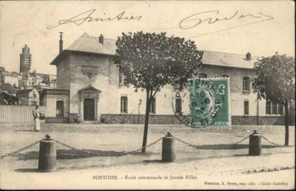 Pontoise  Val-d Oise Ecole communale de Jeunes Filles